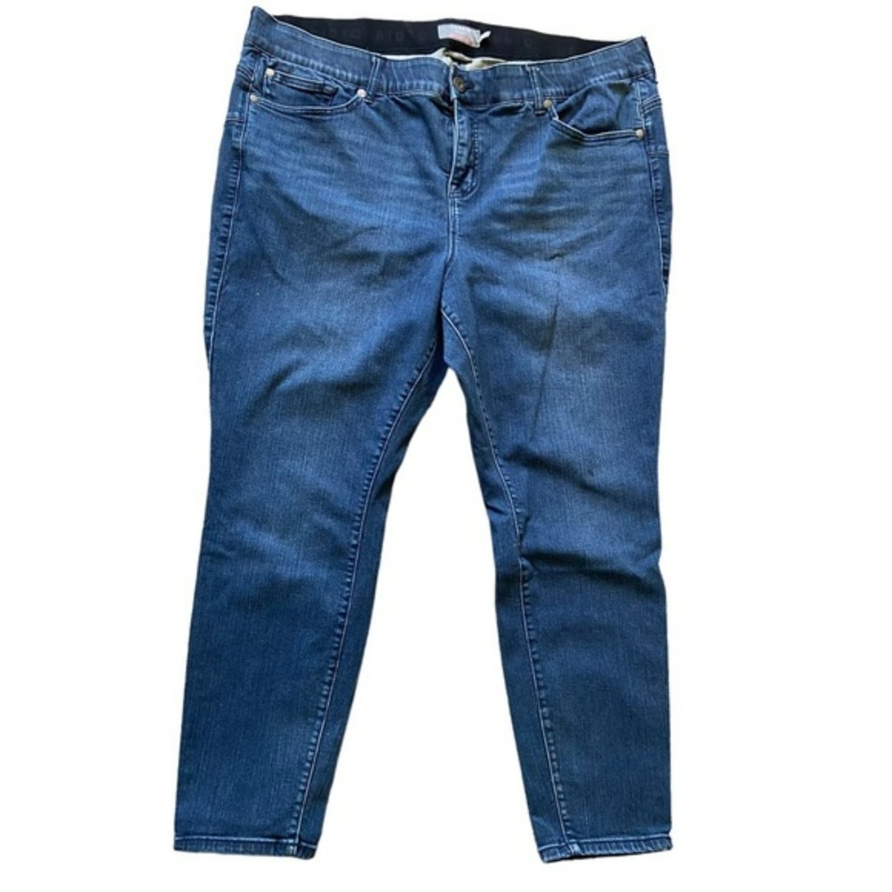 👖 Torrid Stretch Bombshell Skinny blue  Jeans, 👖 22 short length, like new.